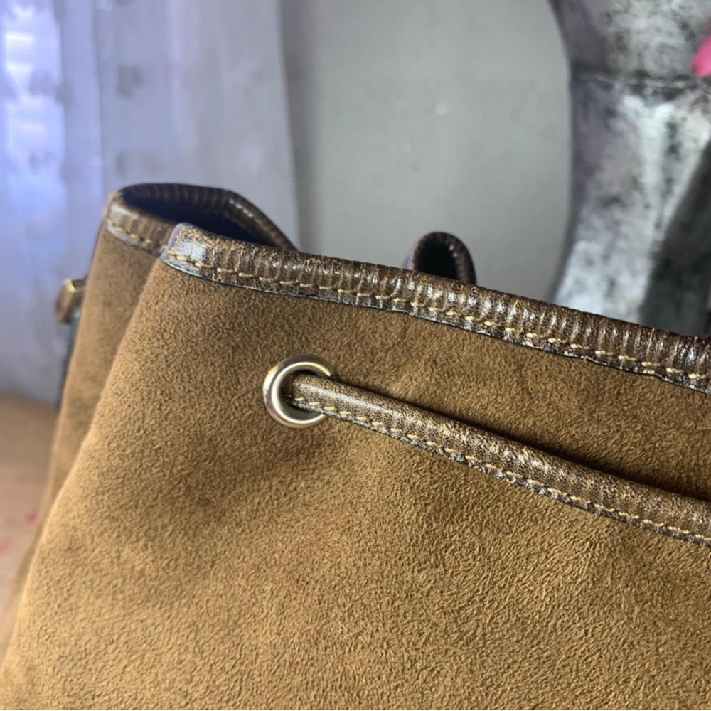 Holiday Sale !Balenciaga Tan Suede Bucket Bag - Picture 6 of 11